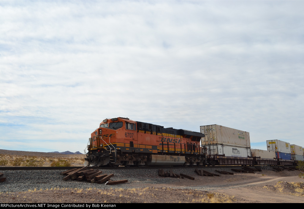 BNSF 6707